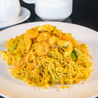 F21. Singapore Chicken & Shrimp Mai Fun