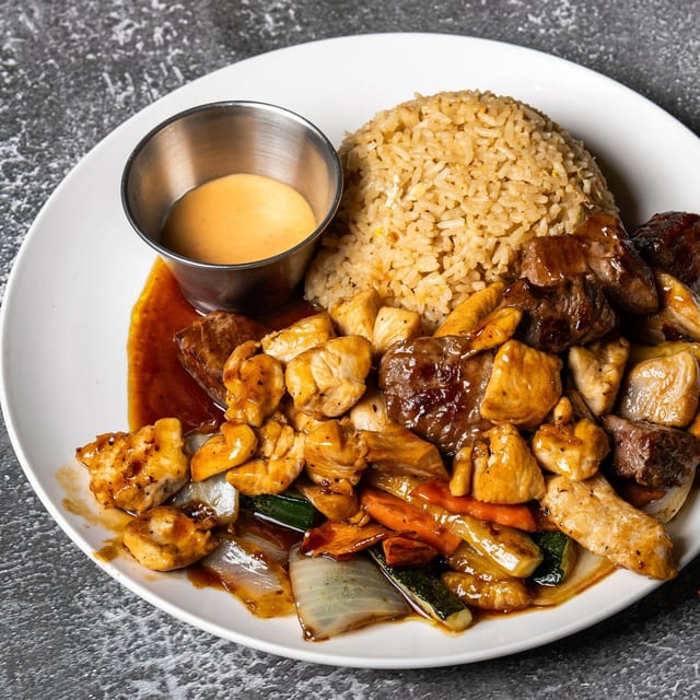 Hibachi Combo – Pick 2 Favorites.